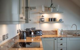 Gillespie Apartments - Spectacular Penthouse