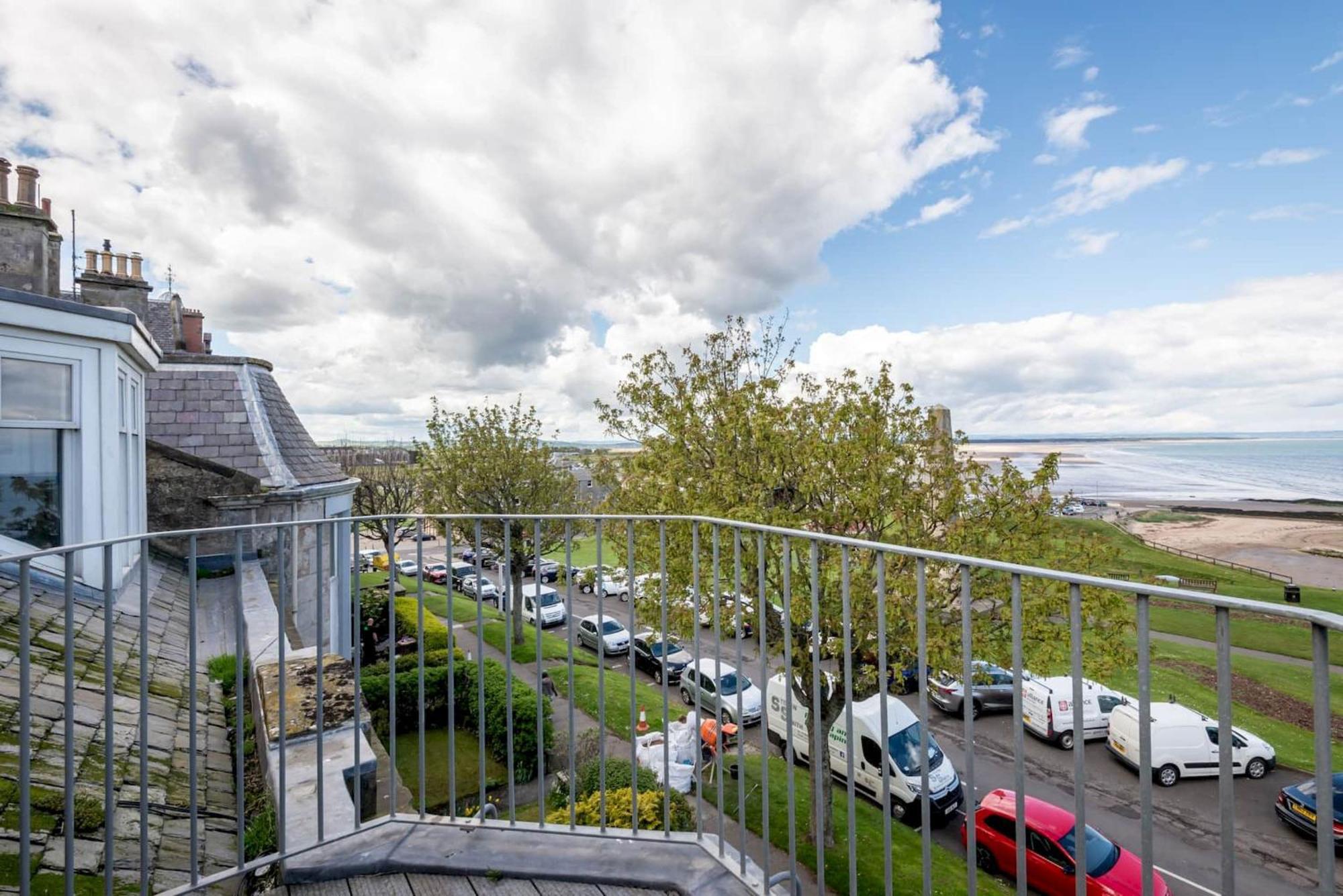 Gillespie Apartments - Spectacular Penthouse St Andrews Exterior photo