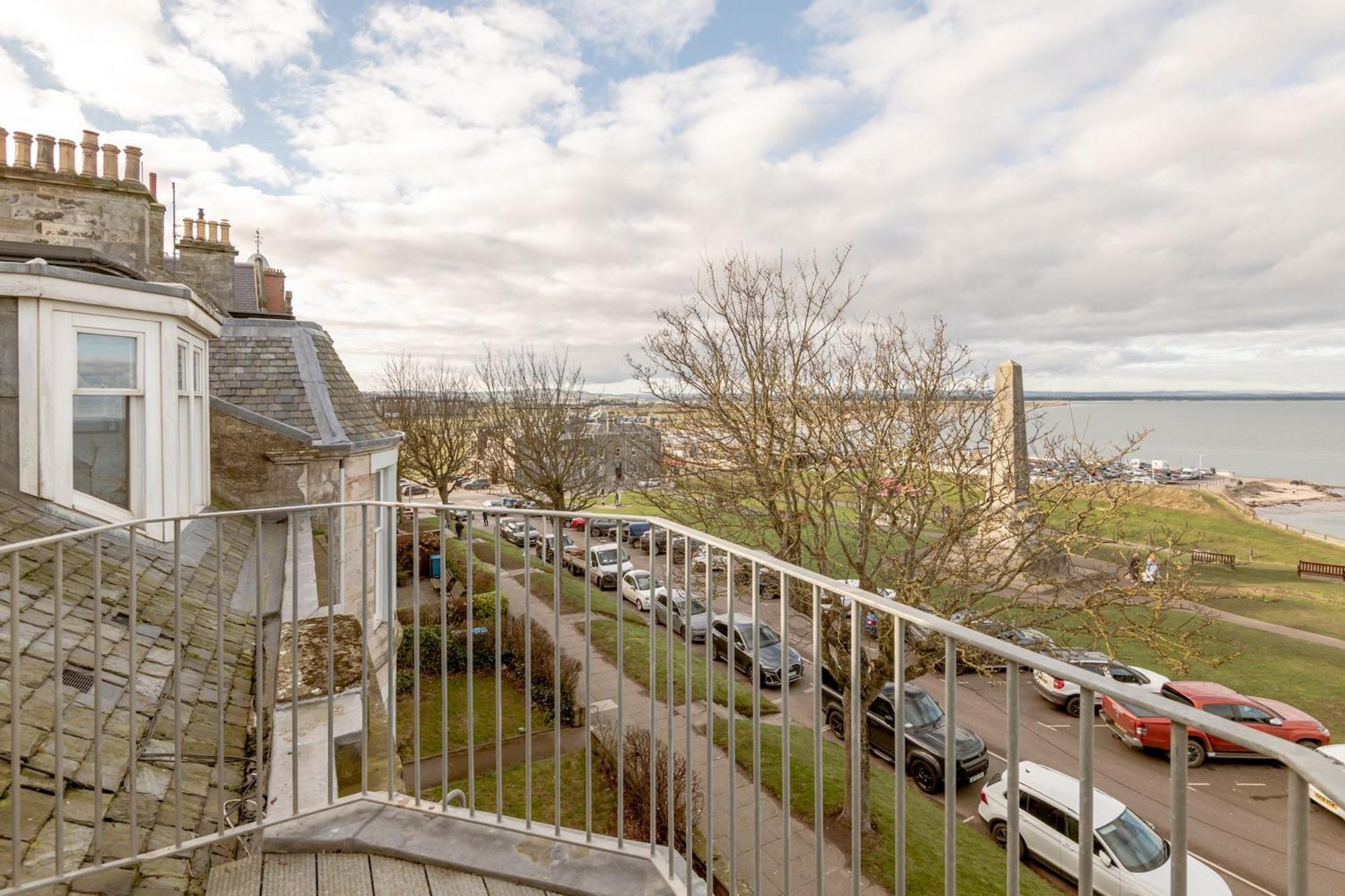 Gillespie Apartments - Spectacular Penthouse St Andrews Exterior photo